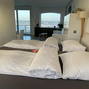 https://beach-apartments.zandvoort-hotels.com